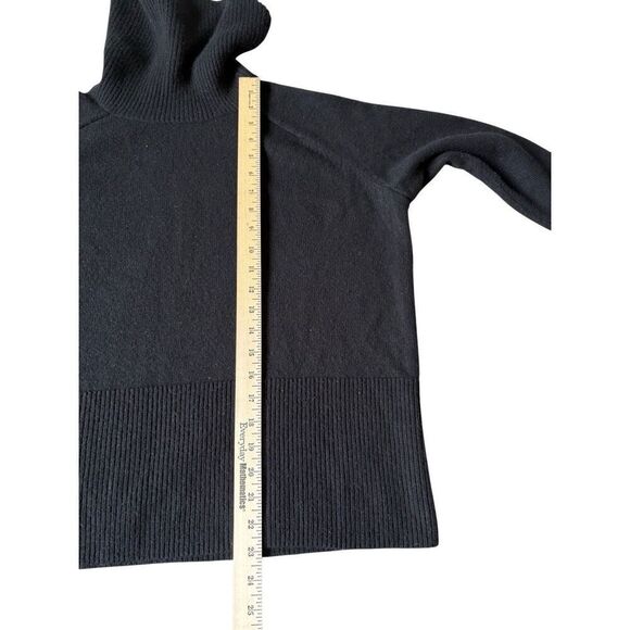 Athleta WOOL CASHMERE ASPEN TURTLENECK SWEATER size S Black - Picture 8 of 10